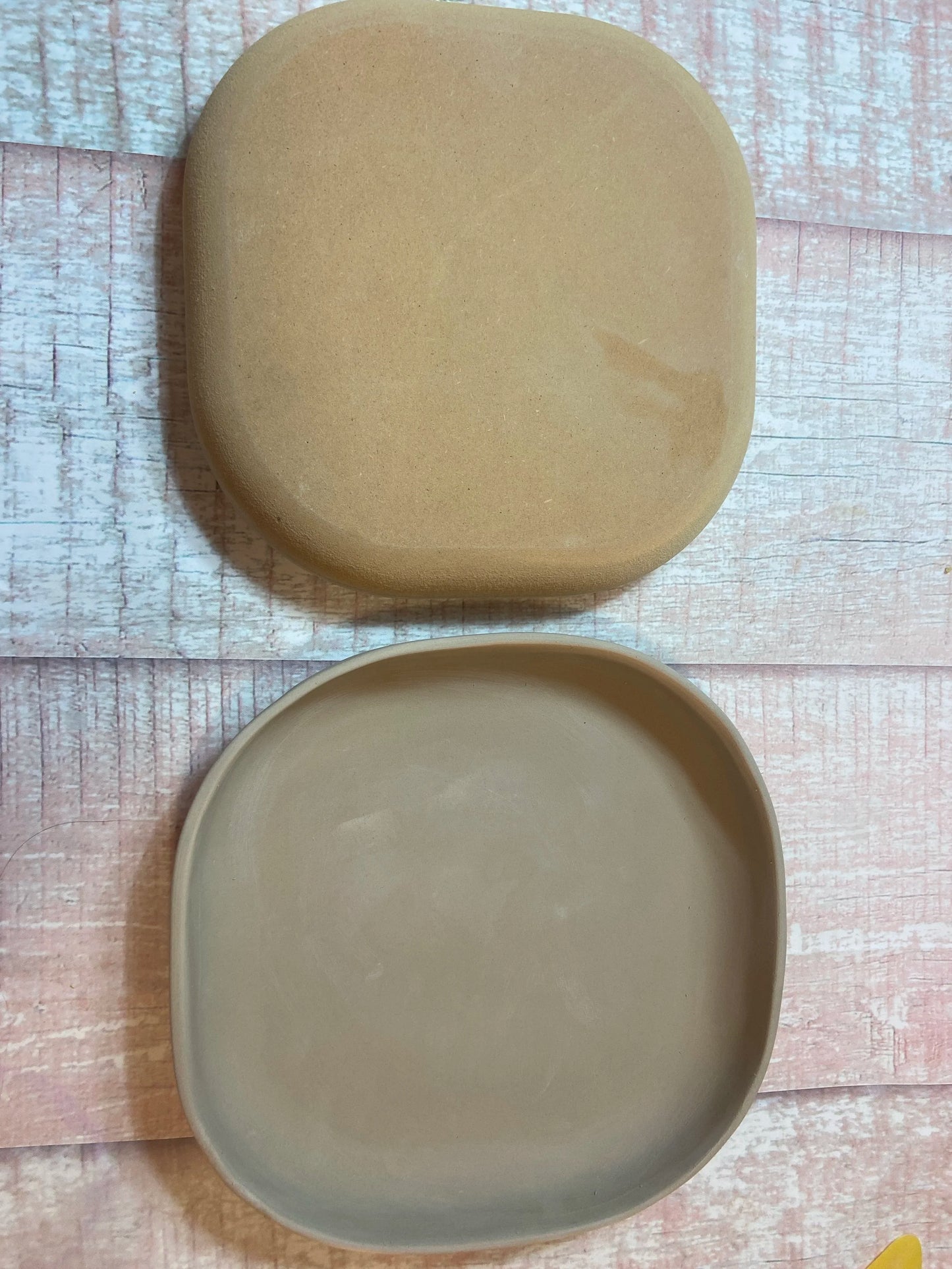 Squircle Deep Drape (minimalist look)