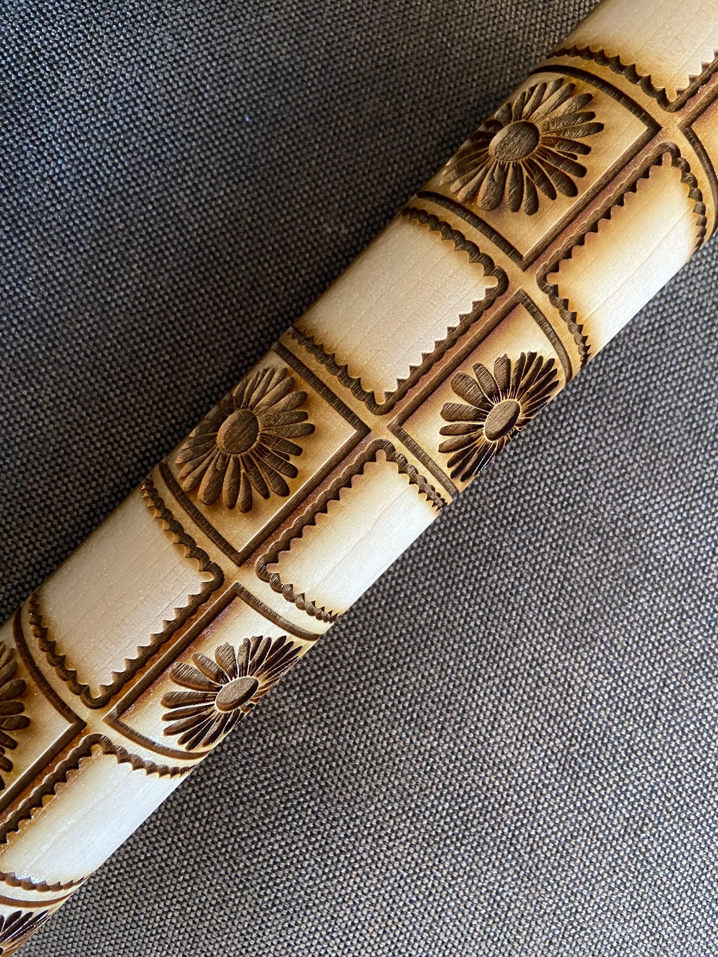 It's your way  Baby Daisy Rolling Pin