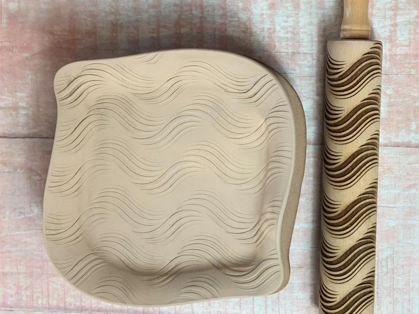 Rolling Meadows Textured Rolling Pin